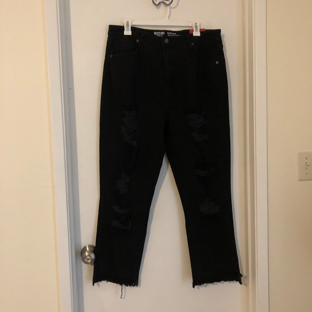 Black distressed mom jean
